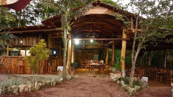 Open air restaurant at Bocuare Jungle Resort